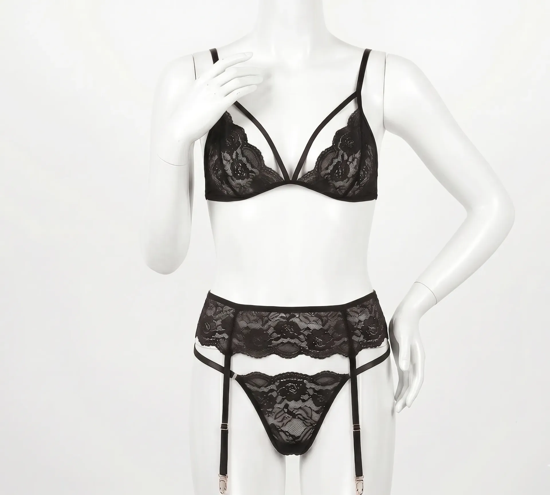 Ensemble de Lingerie 3 Pièces en Dentelle Florale avec Porte-Jarretelles et Harnais  (Black , M)