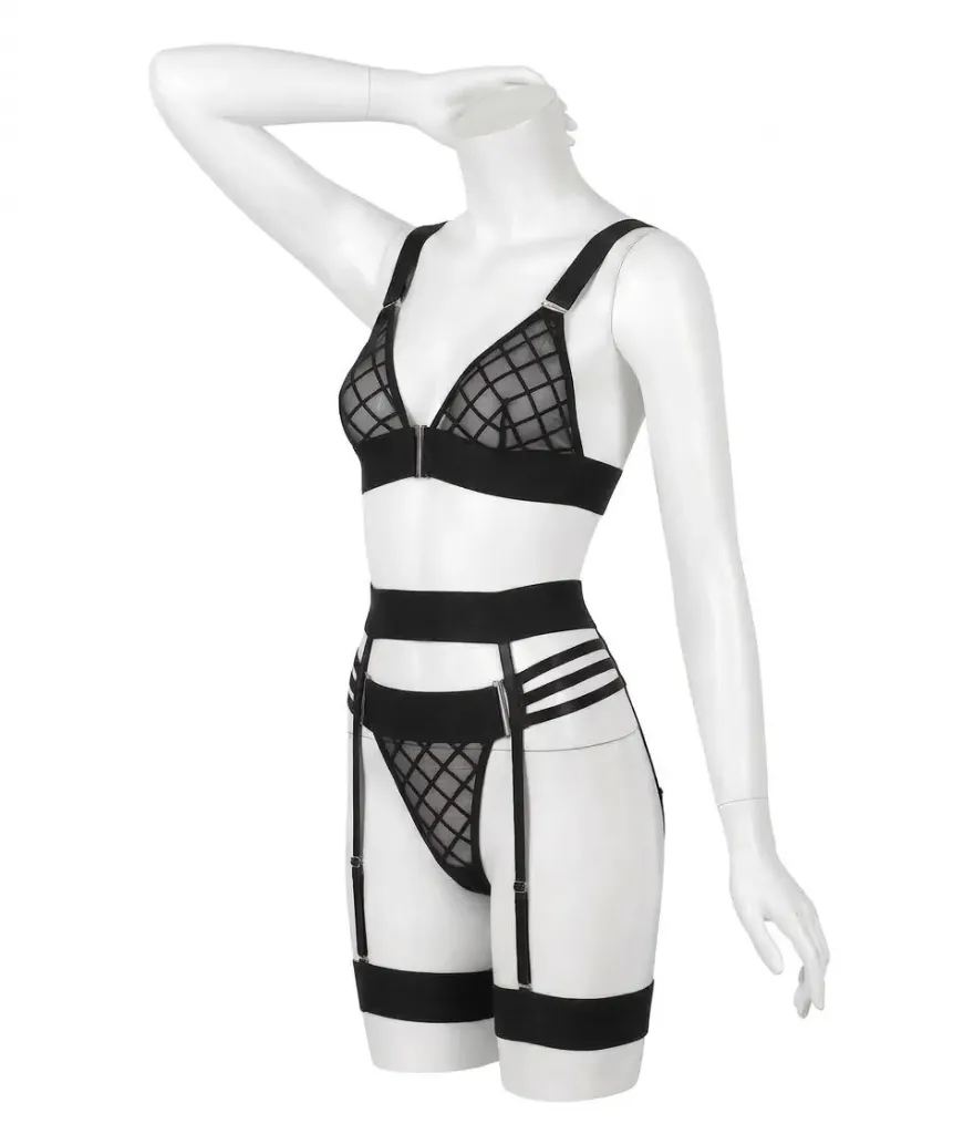 4 Piece Harness and Grid-Pattern Tulle Lingerie Set (Black , S)